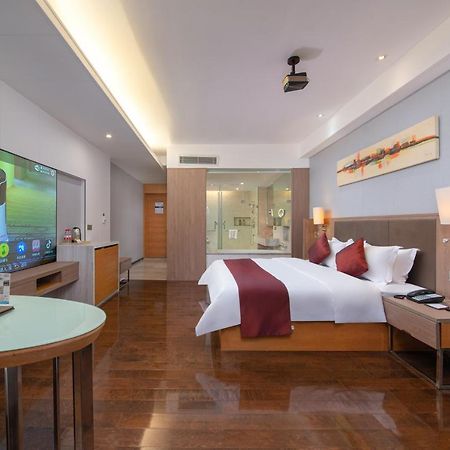 Shenzhen Ramada Plaza, North Railway Station Hotell Exteriör bild