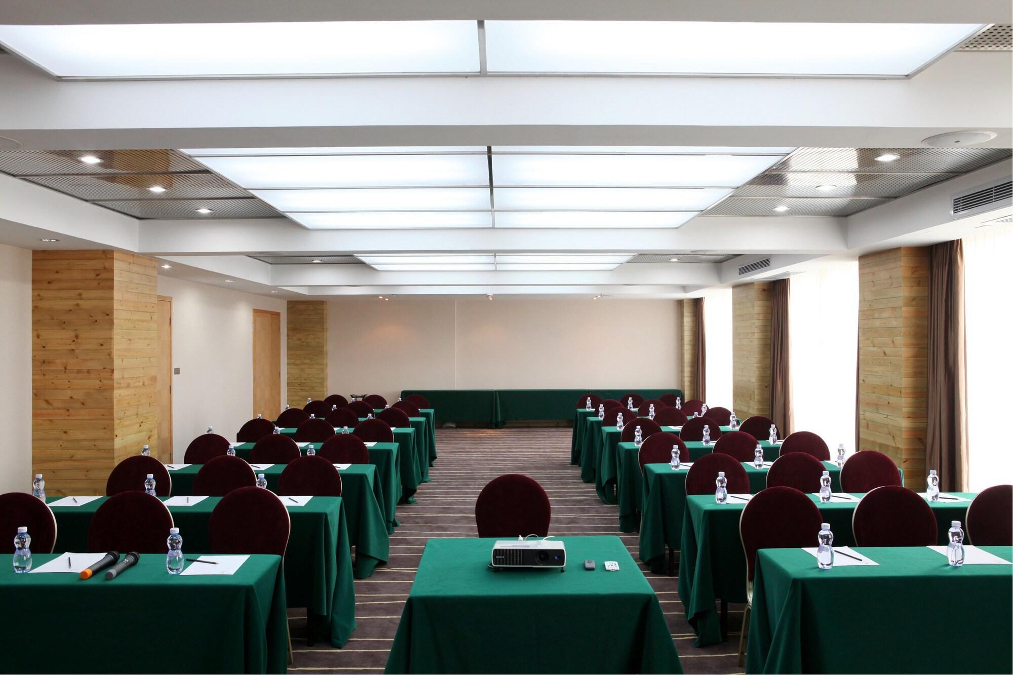 Shenzhen Ramada Plaza, North Railway Station Hotell Exteriör bild