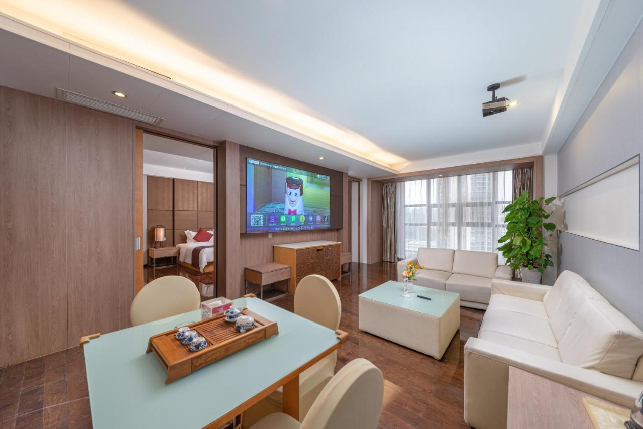 Shenzhen Ramada Plaza, North Railway Station Hotell Exteriör bild