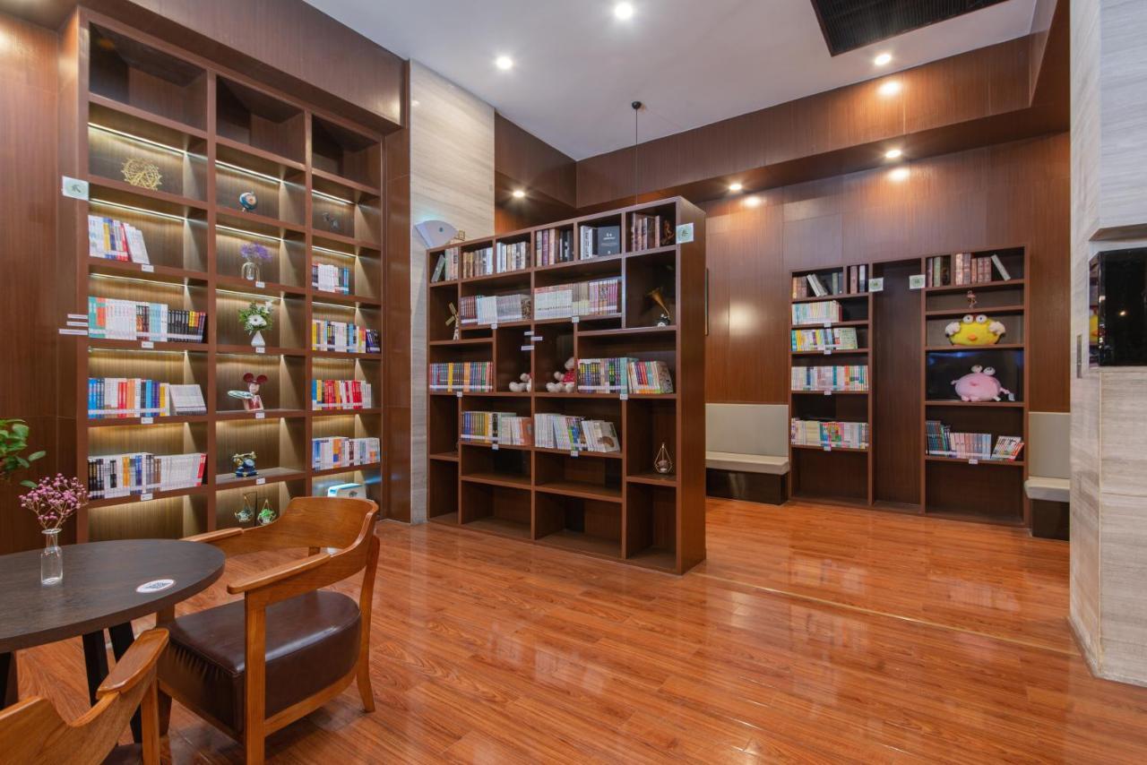 Shenzhen Ramada Plaza, North Railway Station Hotell Exteriör bild