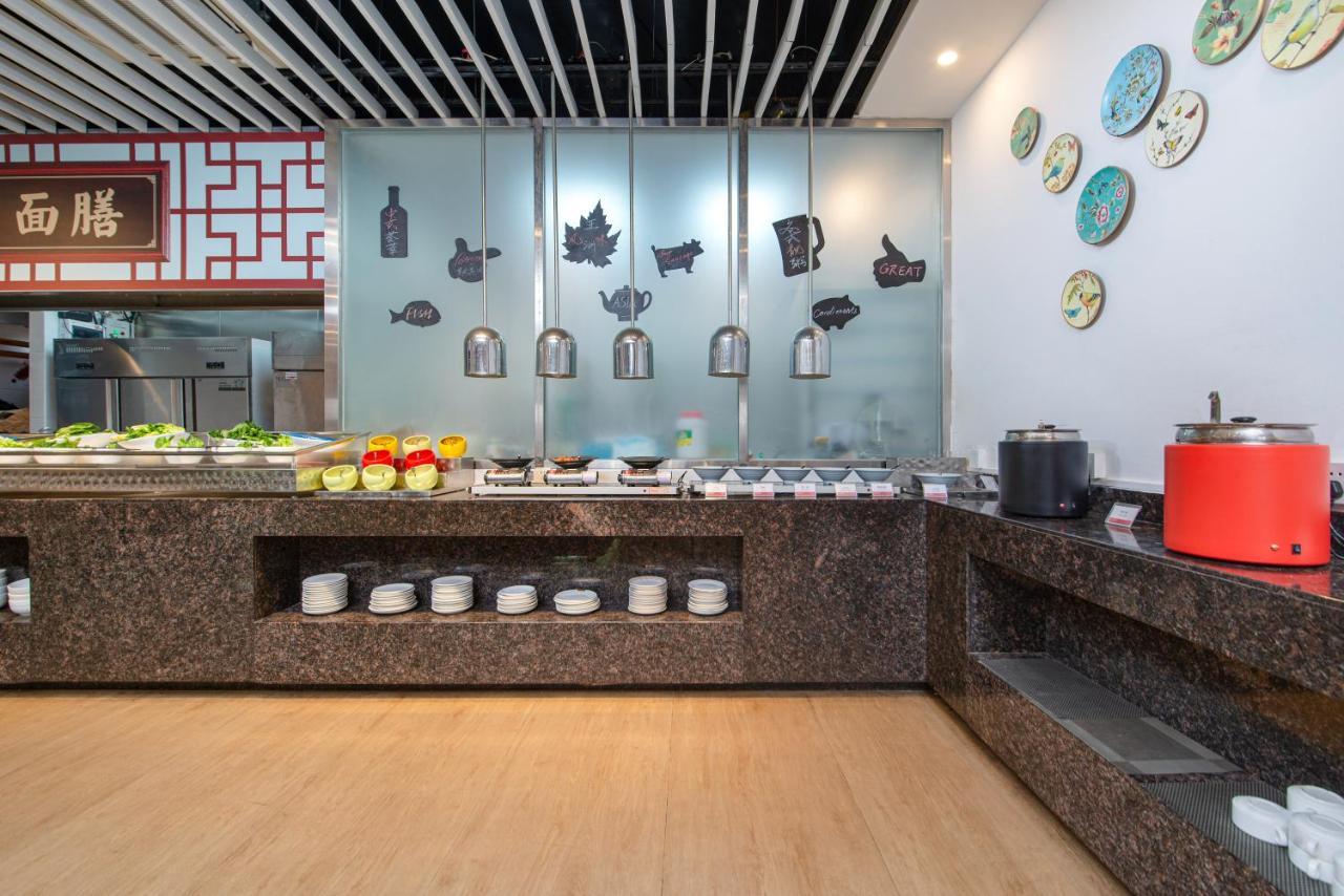 Shenzhen Ramada Plaza, North Railway Station Hotell Exteriör bild